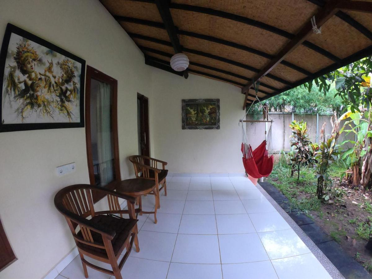 Honey Home Stay Canggu Buitenkant foto