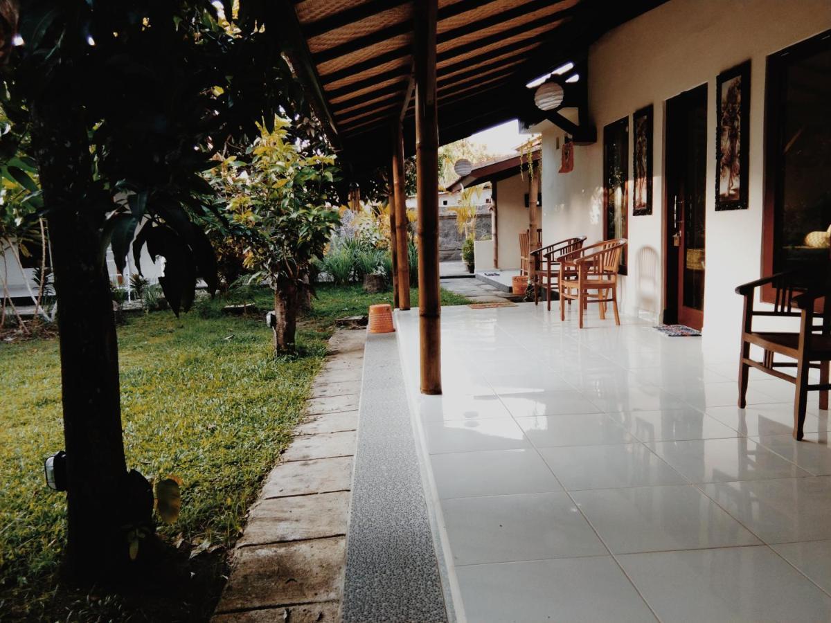Honey Home Stay Canggu Buitenkant foto
