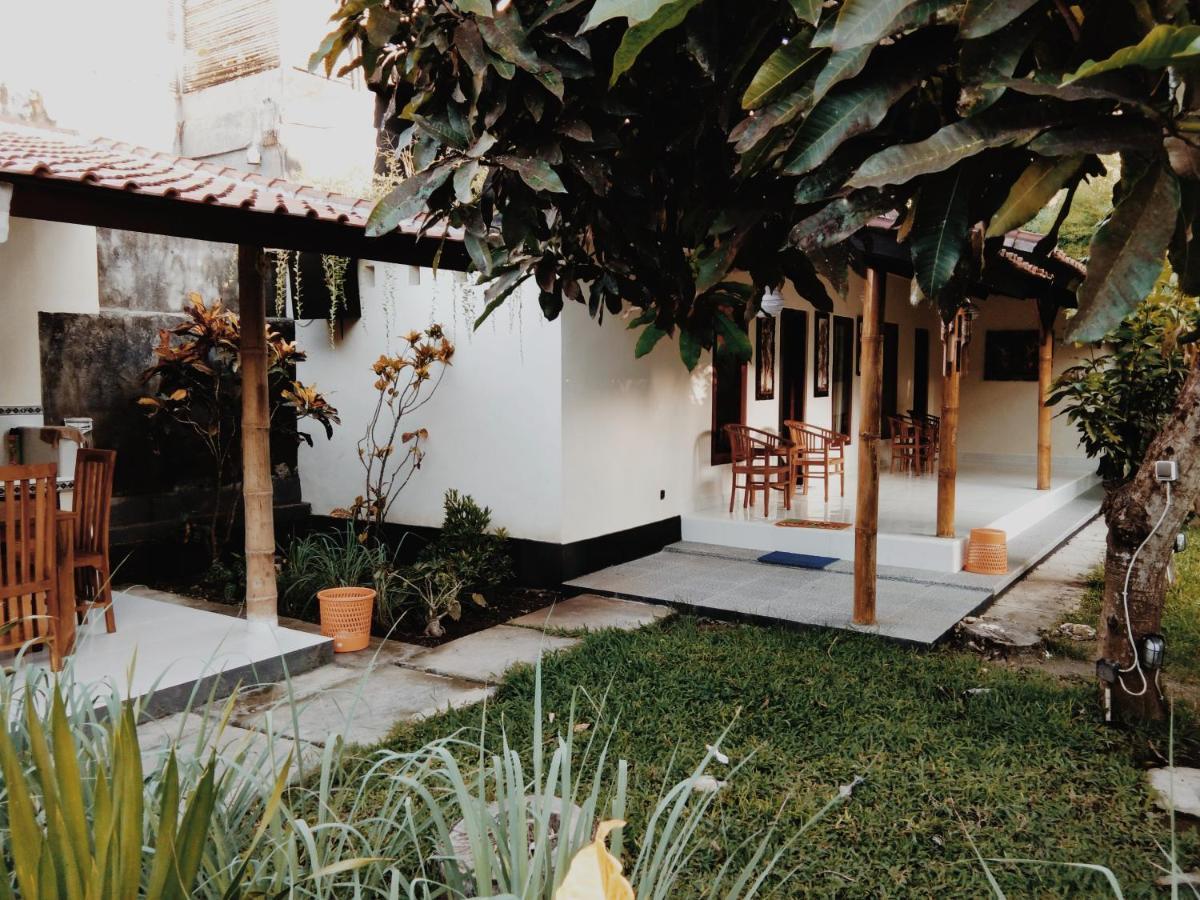 Honey Home Stay Canggu Buitenkant foto